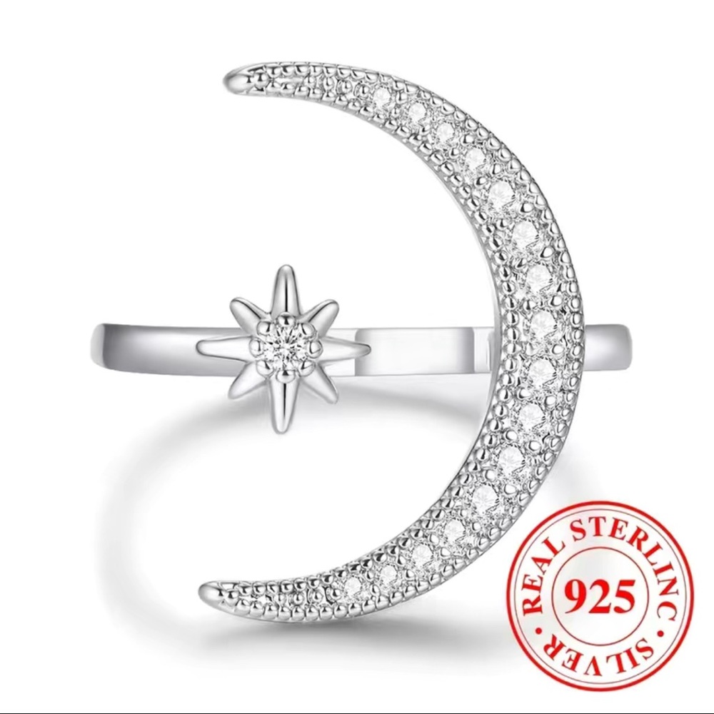 Stunning Sterling Silver Crescent Ring